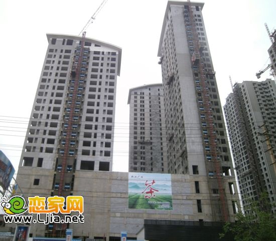 新業(yè)美居正在做外立面