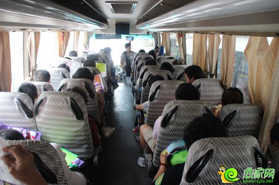 戀家網(wǎng)看房車內(nèi)實(shí)景
