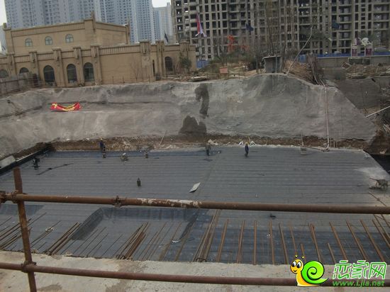 月亮灣項目地下車庫正在連接