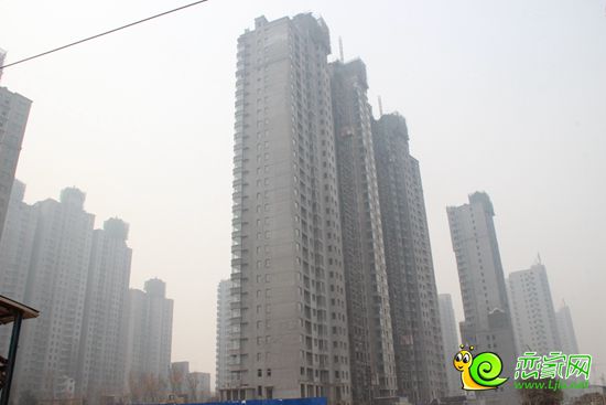 潤實(shí)·月亮灣施工現(xiàn)場