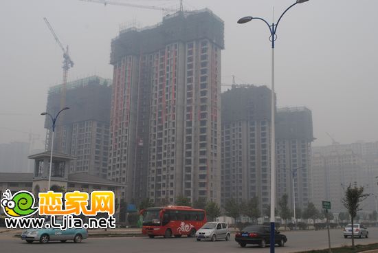 項(xiàng)目主體封頂