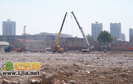 新東方城市廣場施工現(xiàn)場
