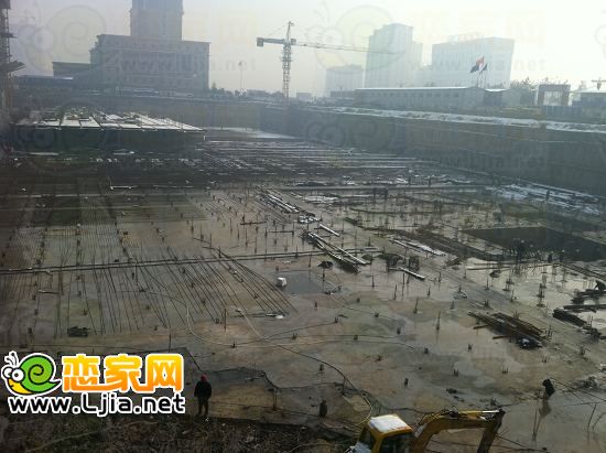 創(chuàng)鑫華城施工現(xiàn)場（2011.12.1）