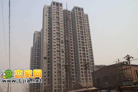 安聯(lián)水晶坊工地