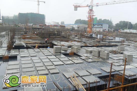 金業(yè)國際商業(yè)即將出地面