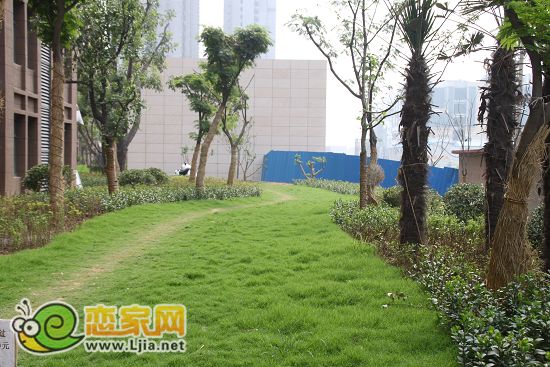 阿爾卡迪亞碧水灣小區(qū)實(shí)景