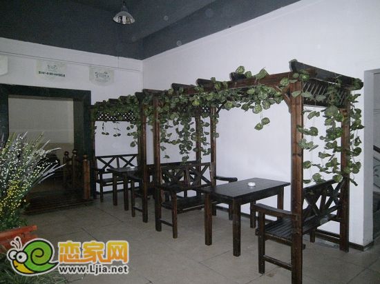 龍仕公園里顧客休息區(qū)