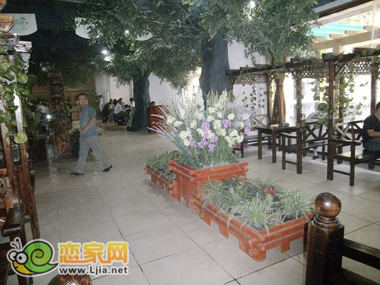 龍仕公園里售樓大廳