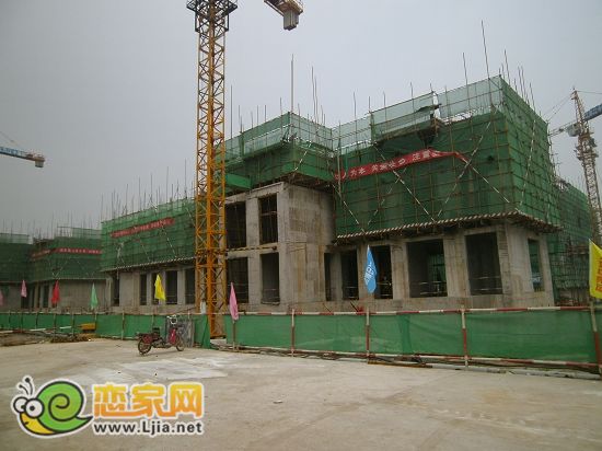 御景江山城工程進度 出地面2層