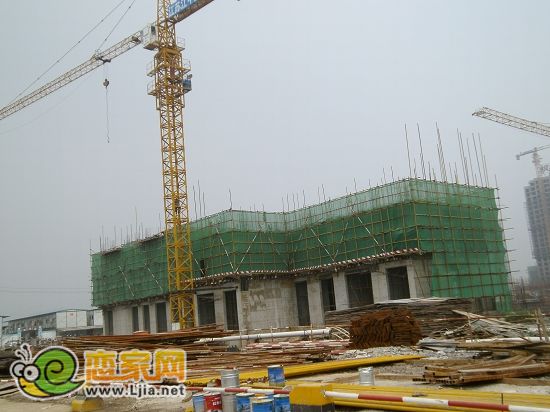 御景江山城工程進度 出地面2層