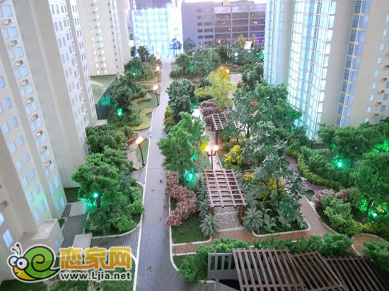 2#與3#之間特意設(shè)計(jì)的小花園