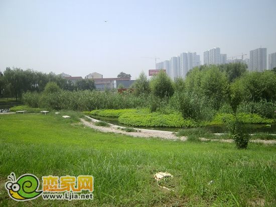 現(xiàn)代海棠灣售樓部景觀