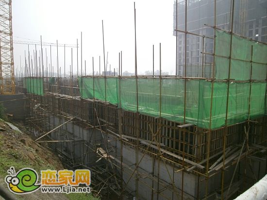 美的城9# 已經(jīng)出地面