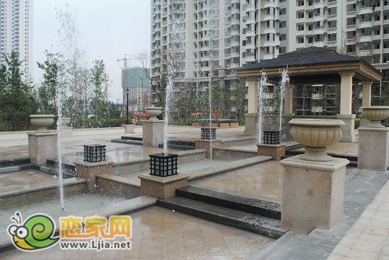 綠和廣場(chǎng)噴泉景觀