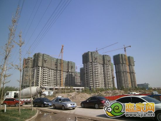 頤景藍(lán)灣整體工程進(jìn)度