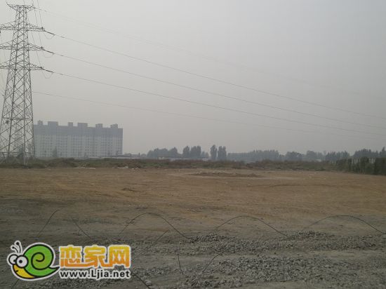 現(xiàn)代海棠灣西區(qū)工地平整完畢
