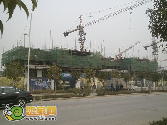 上都名苑工程進(jìn)度：出地面2層