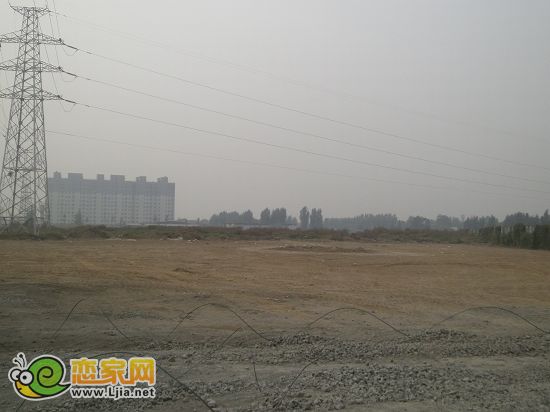 現(xiàn)代海棠灣西區(qū)工地平整完畢