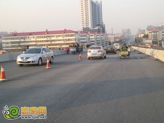 南環(huán)高架橋試行通車
