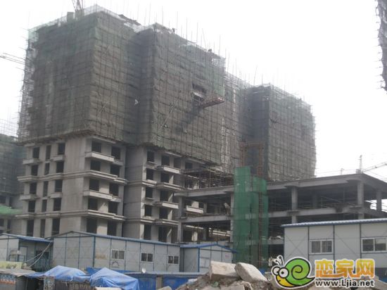 上都名苑4#樓工程進度