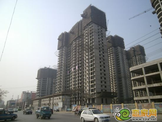 天悅名苑2、3、5#樓封頂