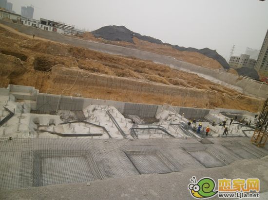 思特利匯鑫灣東區(qū)扎鋼筋