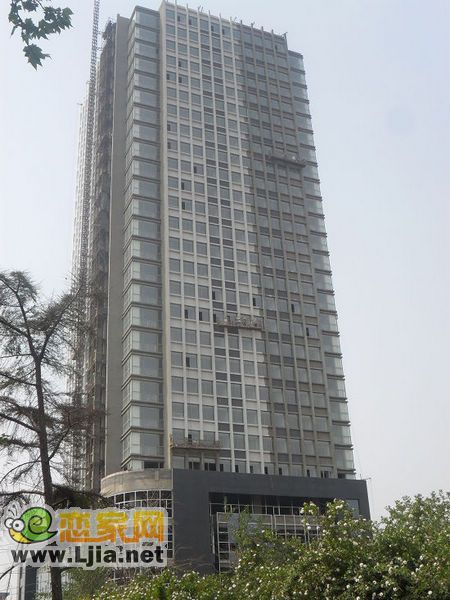 峰尚國(guó)際施工現(xiàn)場(chǎng)（2011.5.1）