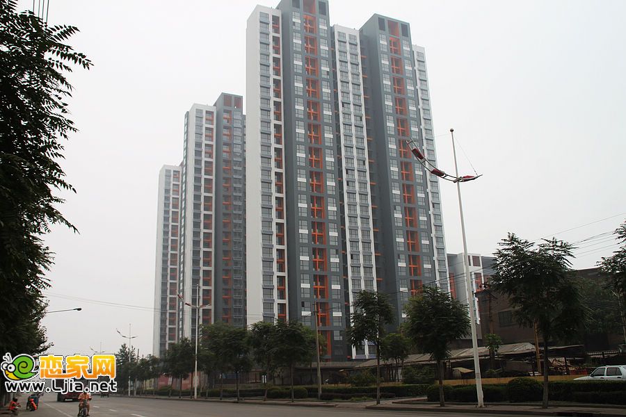 安聯(lián)水晶坊工程進(jìn)度（2012.7.9）