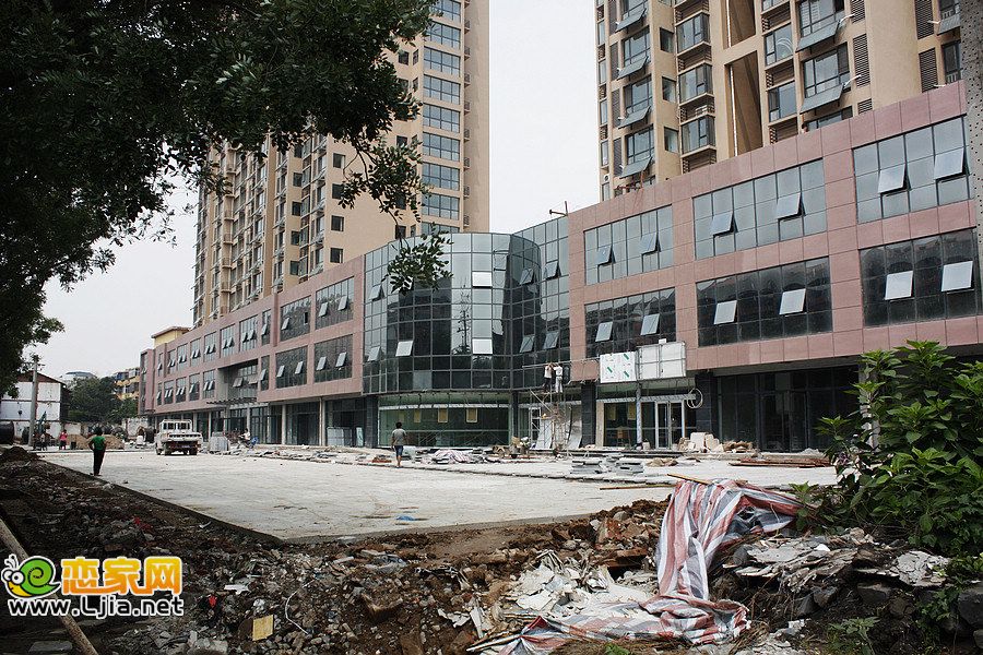 青城逸園臨街商業(yè)（2012.08.03）