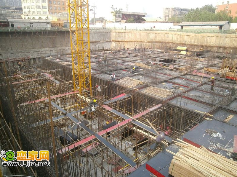 濱河世紀(jì)大廈施工進(jìn)度（2013.05.5）