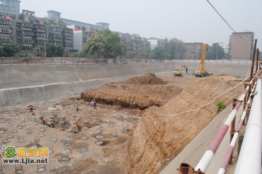 勝利花園工地施工現(xiàn)場(chǎng)（2011.6.23）