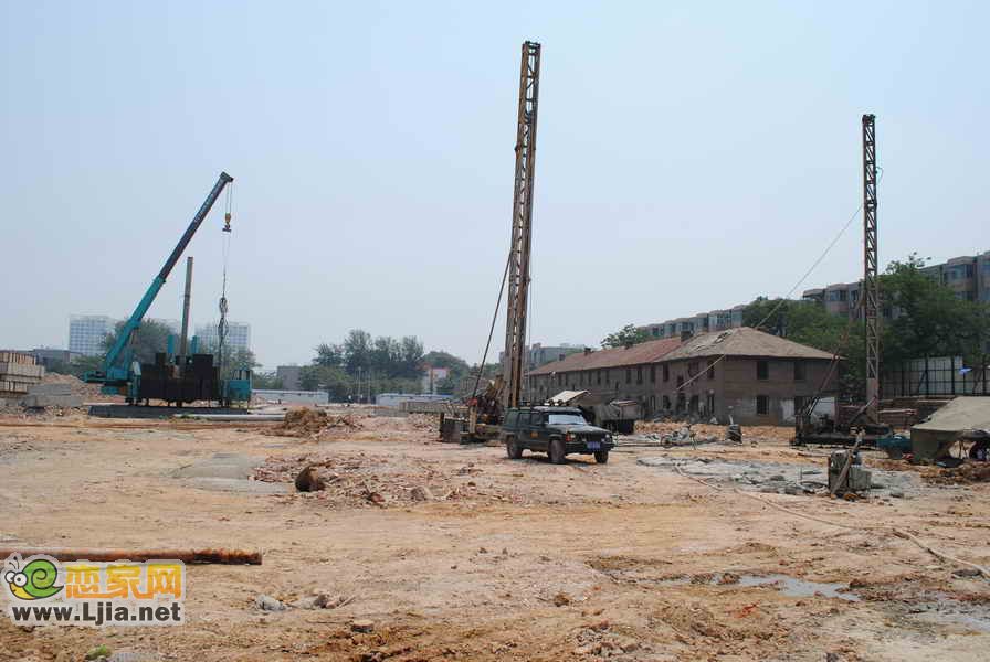 力天鳳凰城施工現(xiàn)場（2011.7.11）