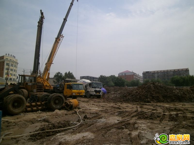 濱河世紀(jì)大廈施工進(jìn)度（2012.07.23）