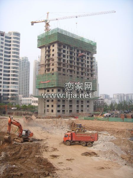 萬浩楓景施工現(xiàn)場