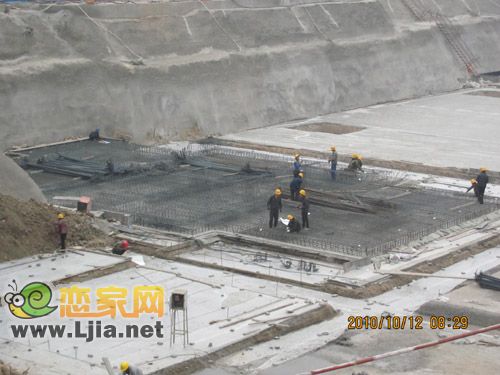 安聯(lián)水晶坊工地現(xiàn)場(chǎng)施工圖