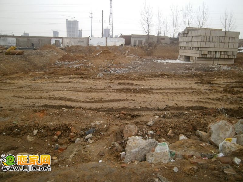 錦玉華庭二期工地實(shí)景（2013.02.18）