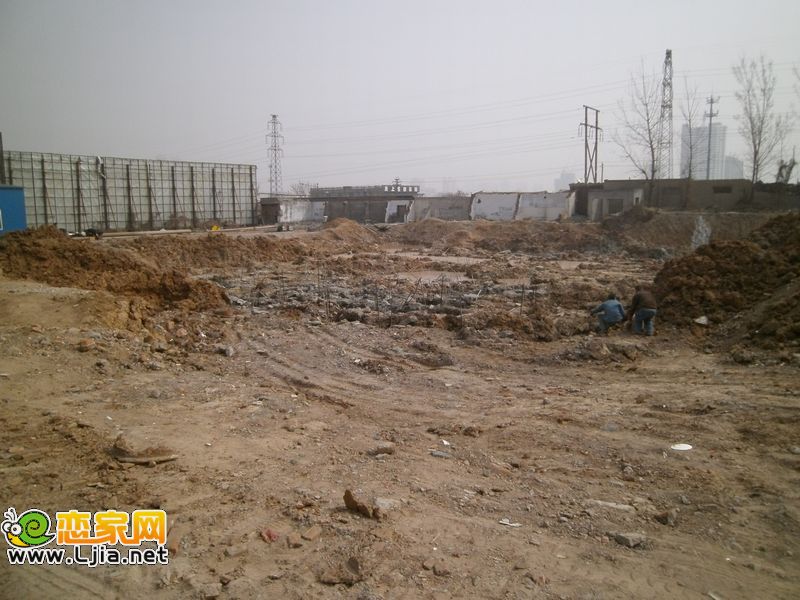 錦玉華庭二期工地實(shí)景（2013.03.21）