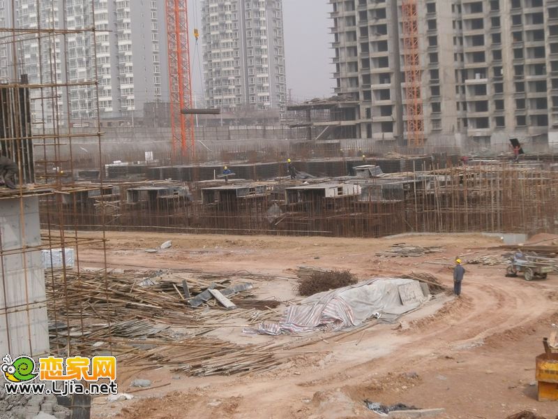 錦繡江南3#樓正在做地下1層（2013.03.23）