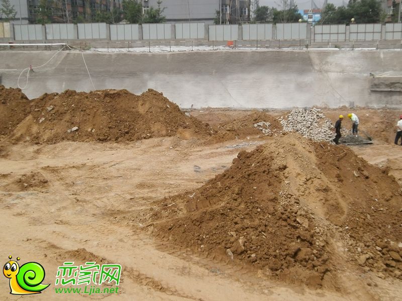 錦玉華庭二期工地實(shí)景（2013.06.28）