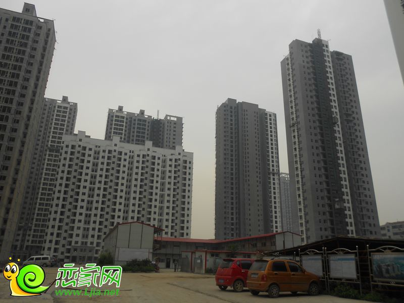 力天鳳凰城工地實(shí)景（2013.07.30）