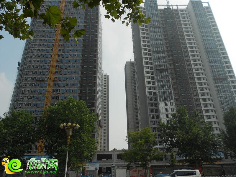 卓昱大廈工程進度（2013.08.02）