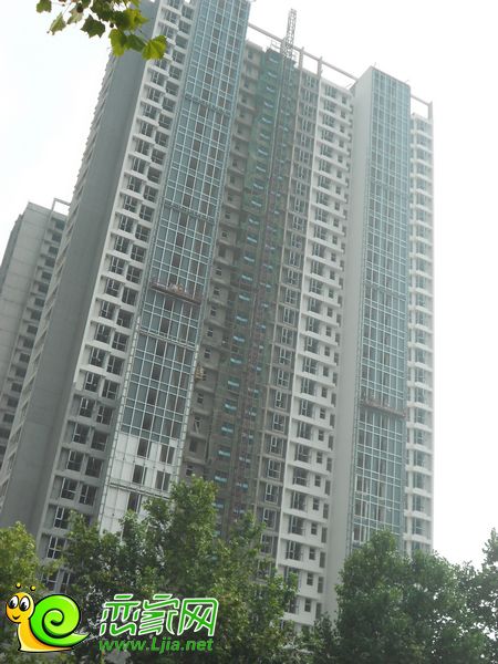 卓昱大廈工程進度（2013.08.02）