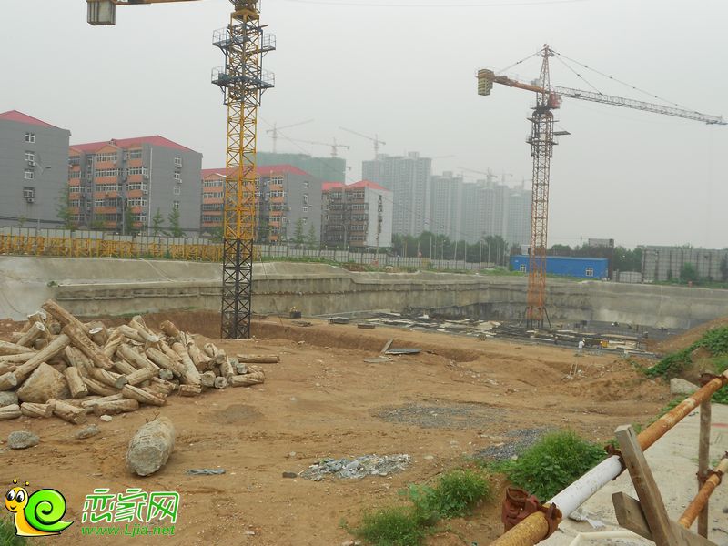 錦玉華庭二期工地實(shí)景（2013.08.02）