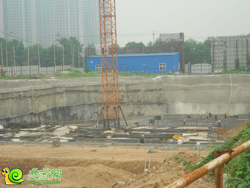 錦玉華庭二期工地實(shí)景（2013.08.02）