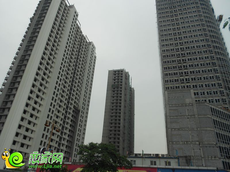 卓昱大廈工程進度（2013.08.12）