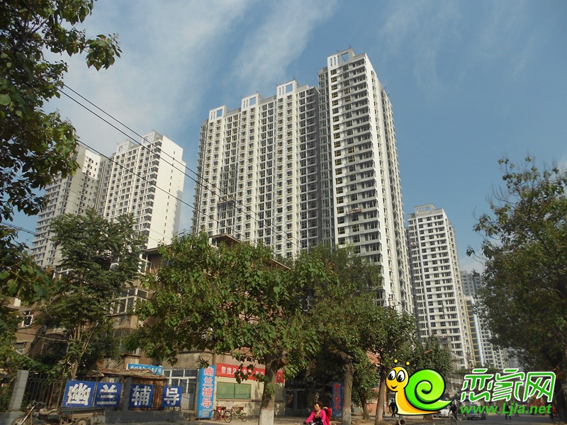 力天鳳凰城工地實(shí)景（2013.09.25）