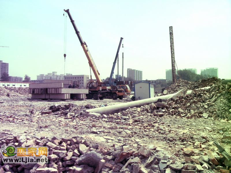 力天鳳凰城施工現(xiàn)場（2011.6.2）