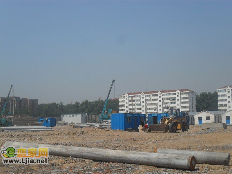 力天鳳凰城施工現(xiàn)場（2011.6.7）
