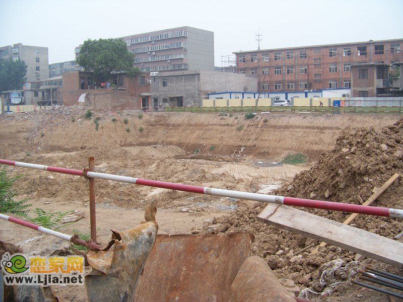 勝利花園工地施工現(xiàn)場(chǎng)（2011.7.22）