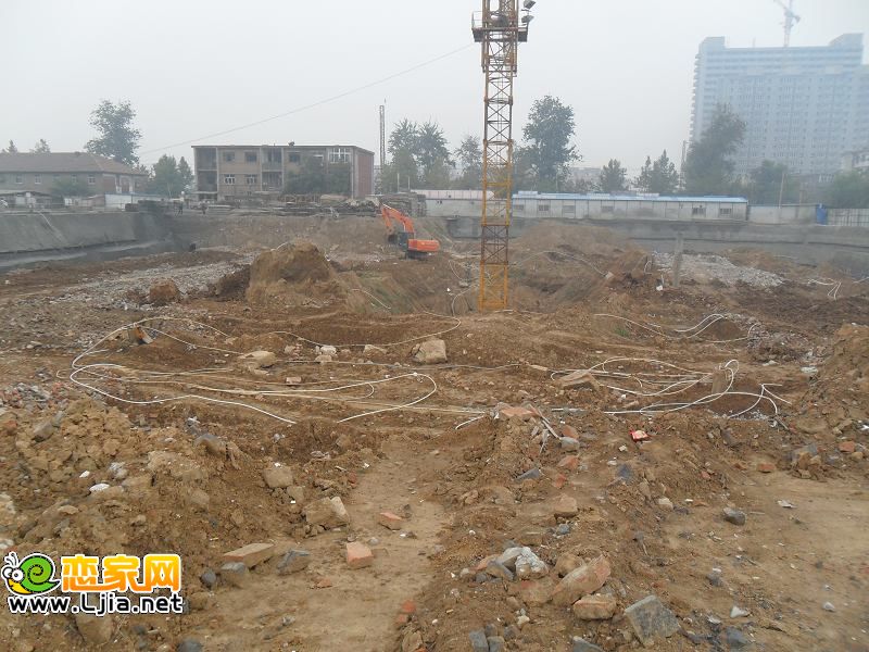 力天鳳凰城施工現(xiàn)場（2011.9.28）